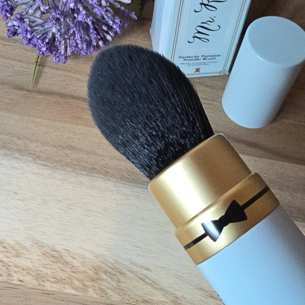 Too Faced Mr. Right Now Perfectly Portable Powder Brush Full Size For Travel New
